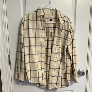 Women’s Plaid Button-Up Shirt